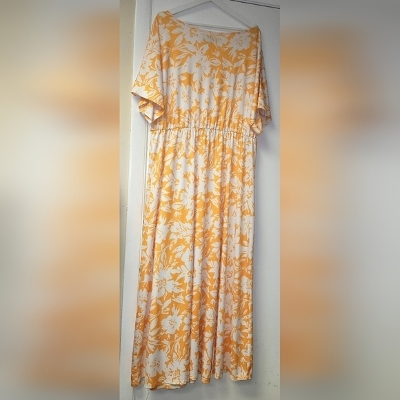 Eloquii Yellow And White Floral Maxi Dress With Elastic Waist Front Slit Size 16 - Picture 4 of 16